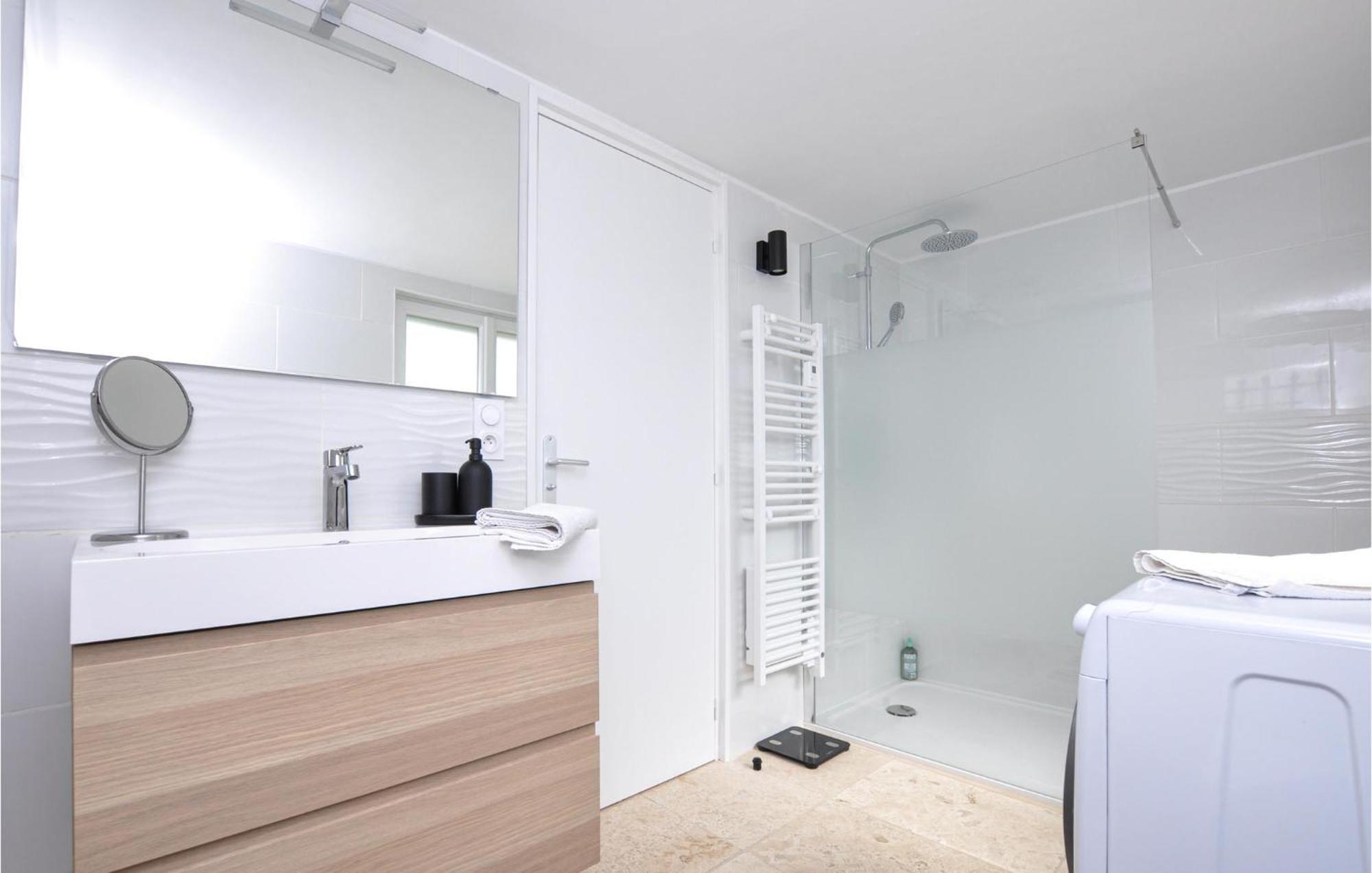 Awesome Apartment In Saint-Jeannet With Kitchen Extérieur photo